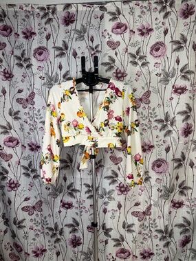 ZARA TRF Floral Crop Top Tie Back Long Sleeve Blouse Size M